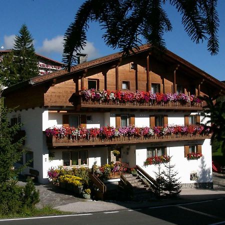 Garni Flurida Bed & Breakfast Badia  Exterior photo